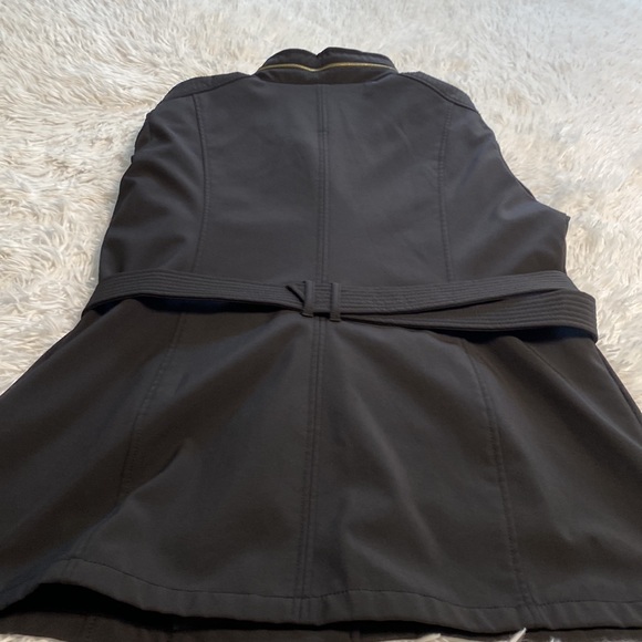 Michael Koran’s Jacket - Picture 9 of 16